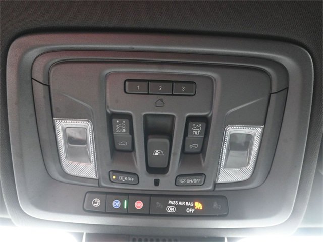 Used 2023 Chevrolet Silverado 1500 High Country w/ Technology Package image 27