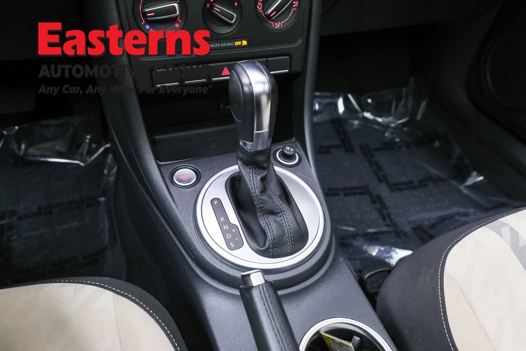 Used 2018 Volkswagen Beetle 2.0T S image 13