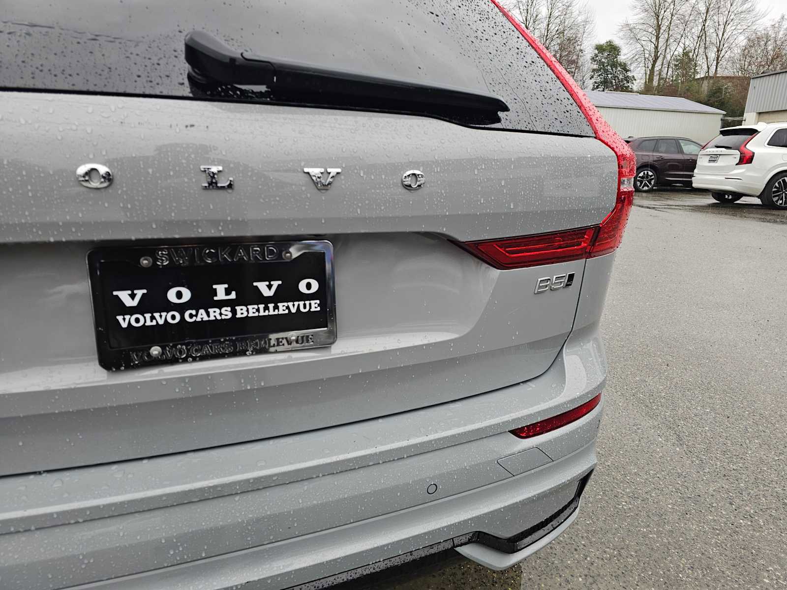 Certified 2025 Volvo XC60 B5 Plus image 16