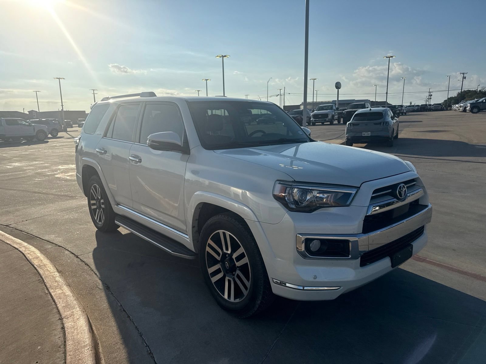 Used 2020 Toyota 4Runner Limited RWD image 3
