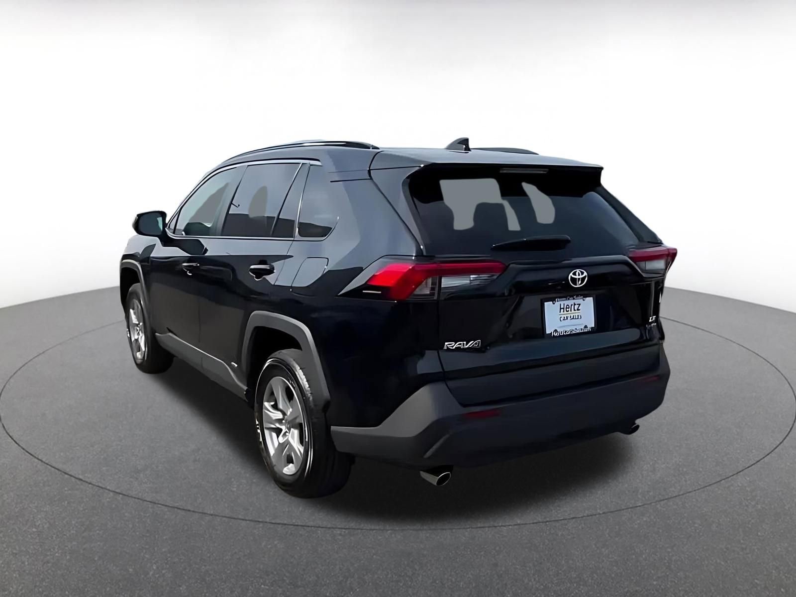 Used 2025 Toyota RAV4 LE image 11