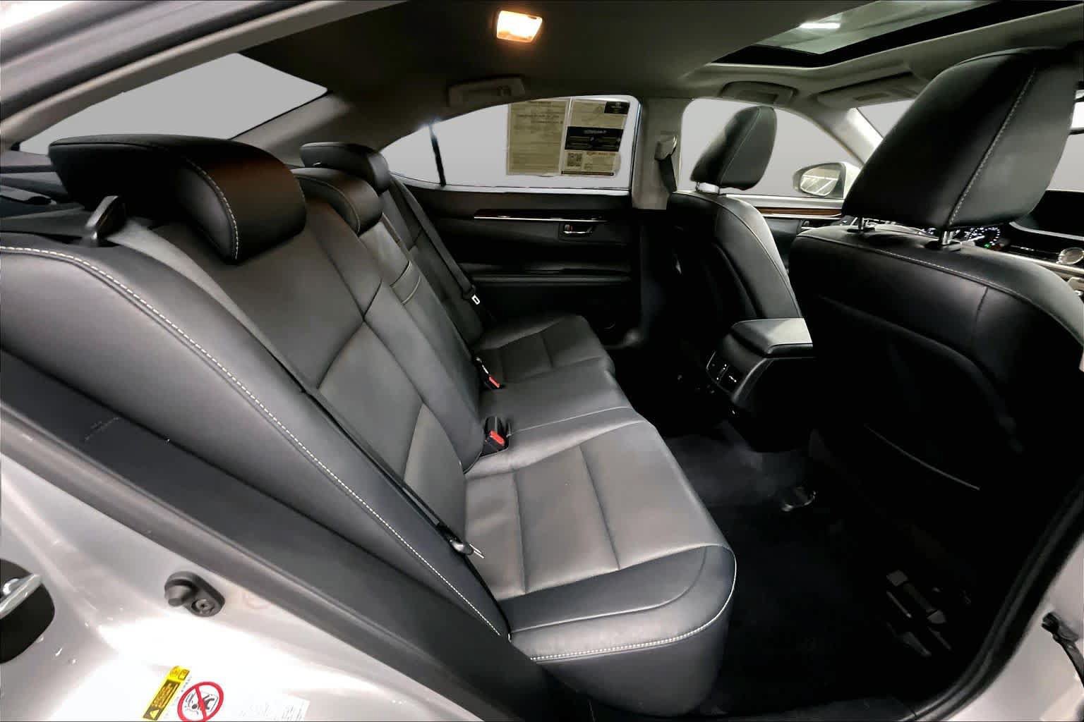 Used 2014 Lexus ES 350 w/ Premium Package FWD image 20