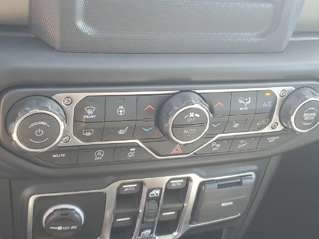 Used 2019 Jeep Wrangler Unlimited Sport S AWD/4WD image 23