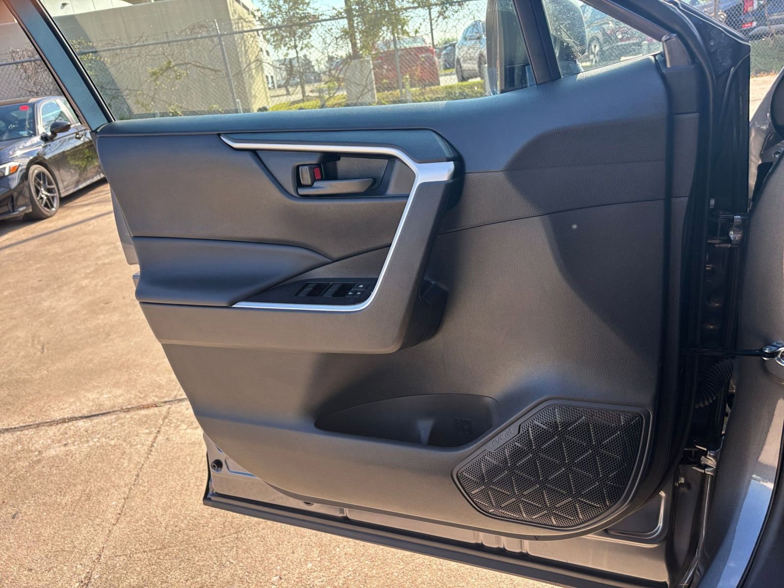 Used 2025 Toyota RAV4 LE image 20