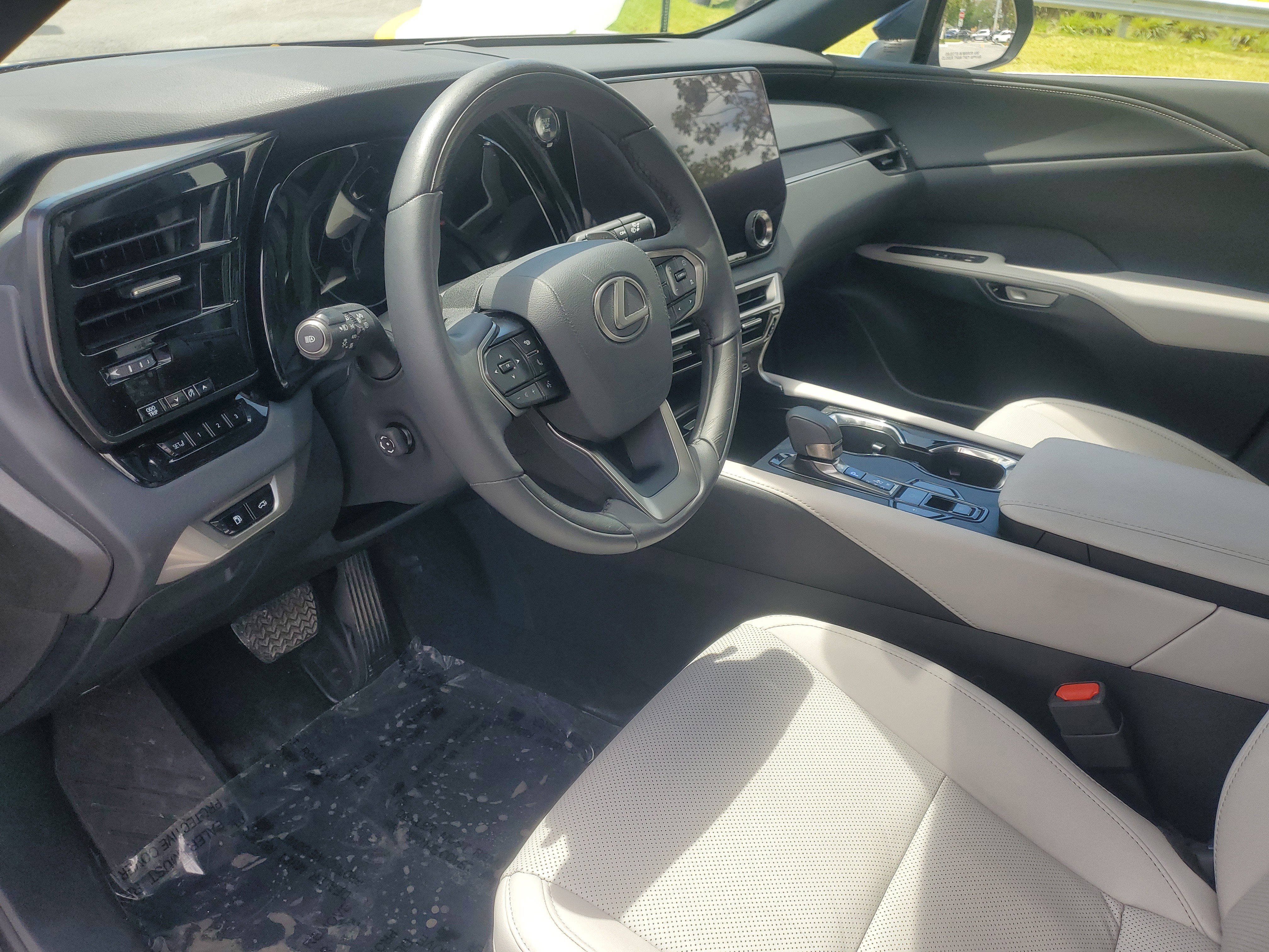 Used 2023 Lexus RX 350 Premium w/ Cold Area Package FWD image 16