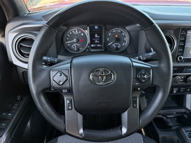 Used 2021 Toyota Tacoma TRD Off-Road AWD/4WD image 14