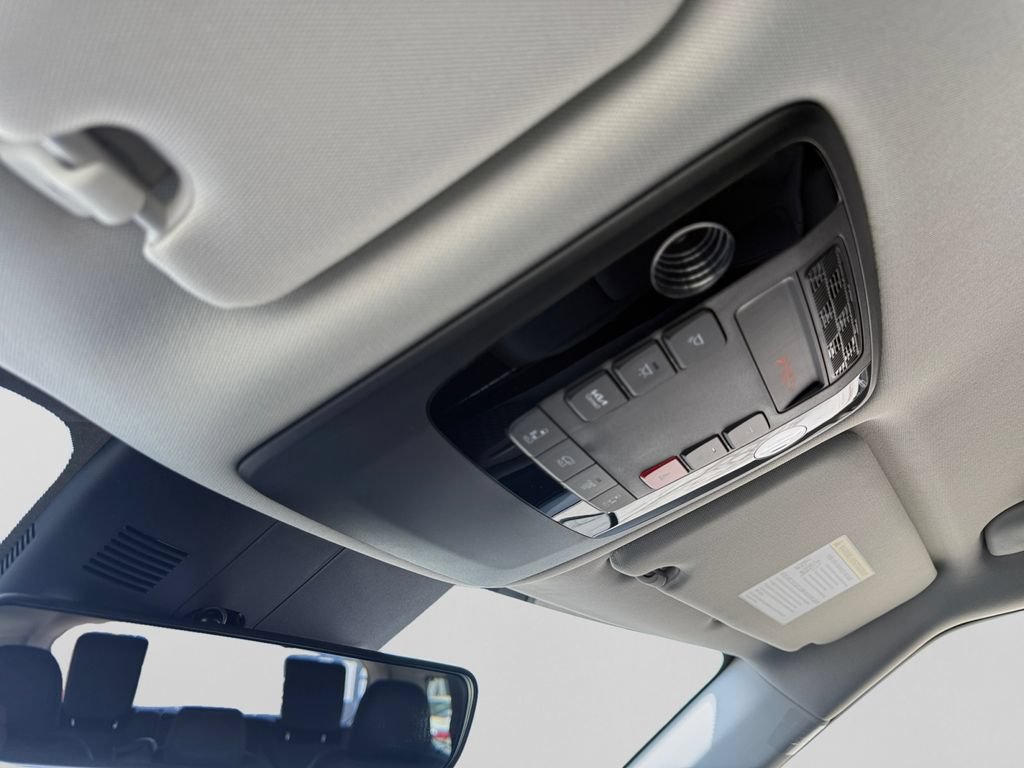 New 2026 Kia Carnival EX FWD image 27