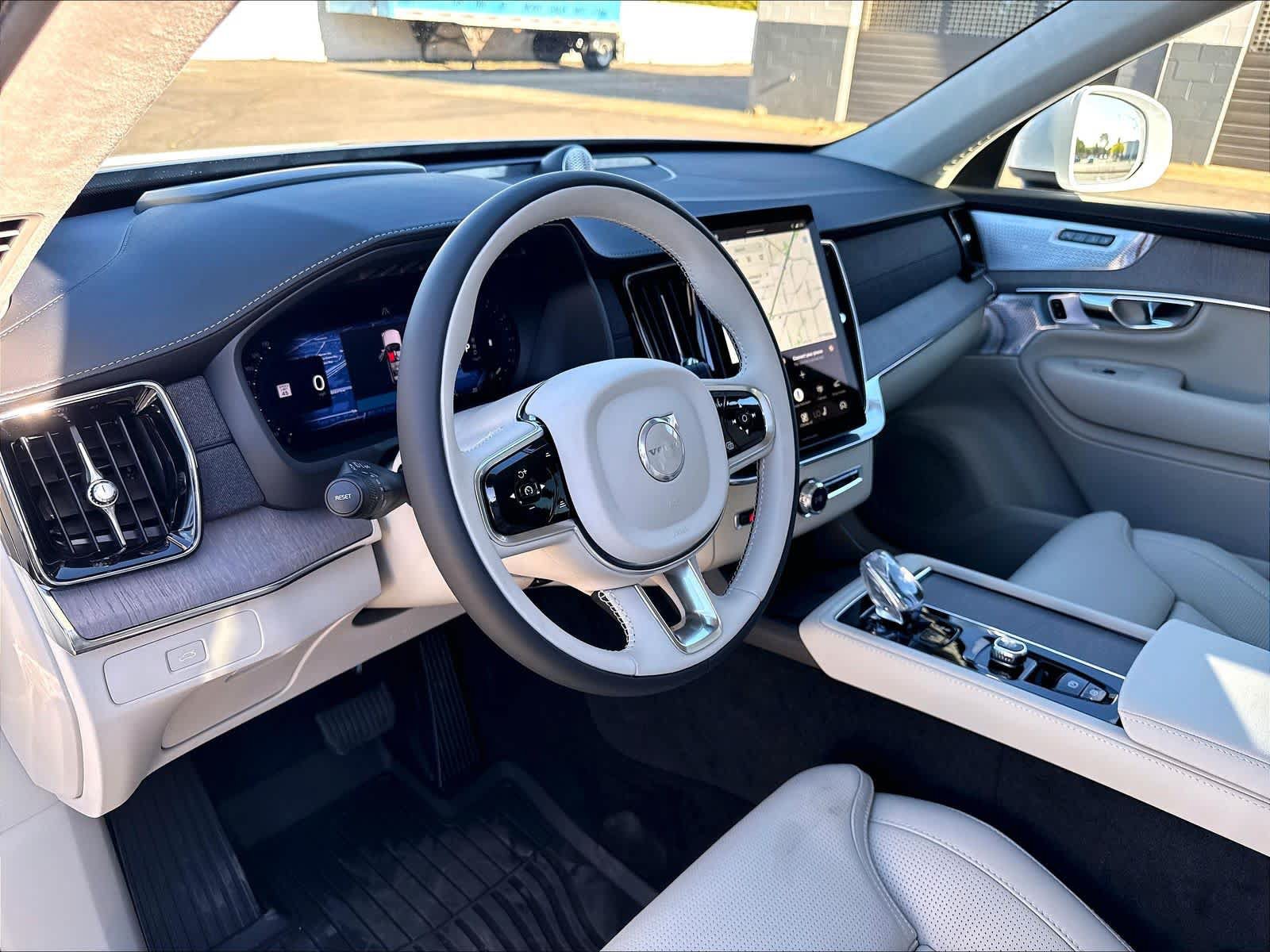 New 2027 Volvo XC90 B6 Ultra AWD/4WD image 8