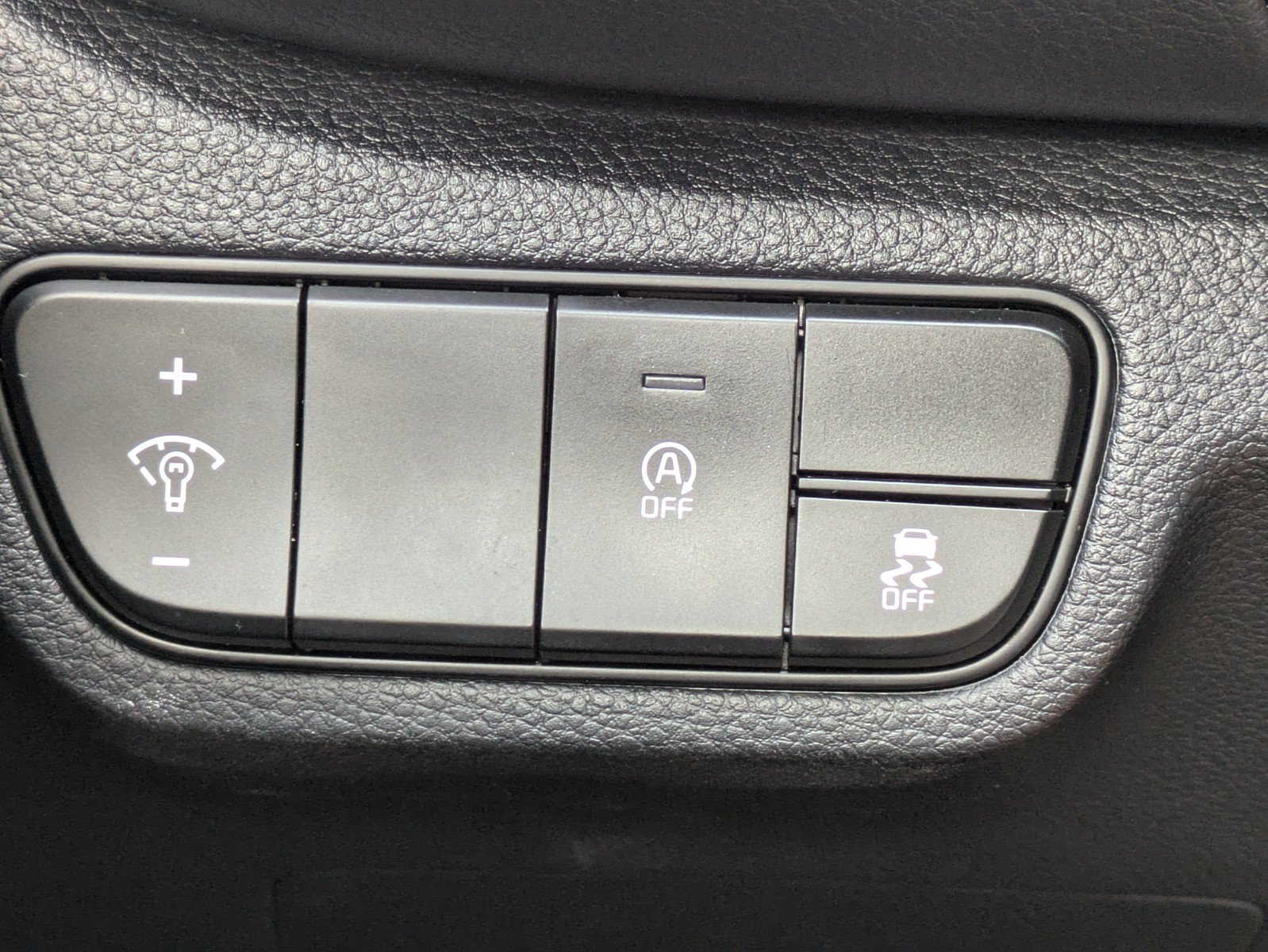 Certified 2025 Kia Seltos S FWD image 18