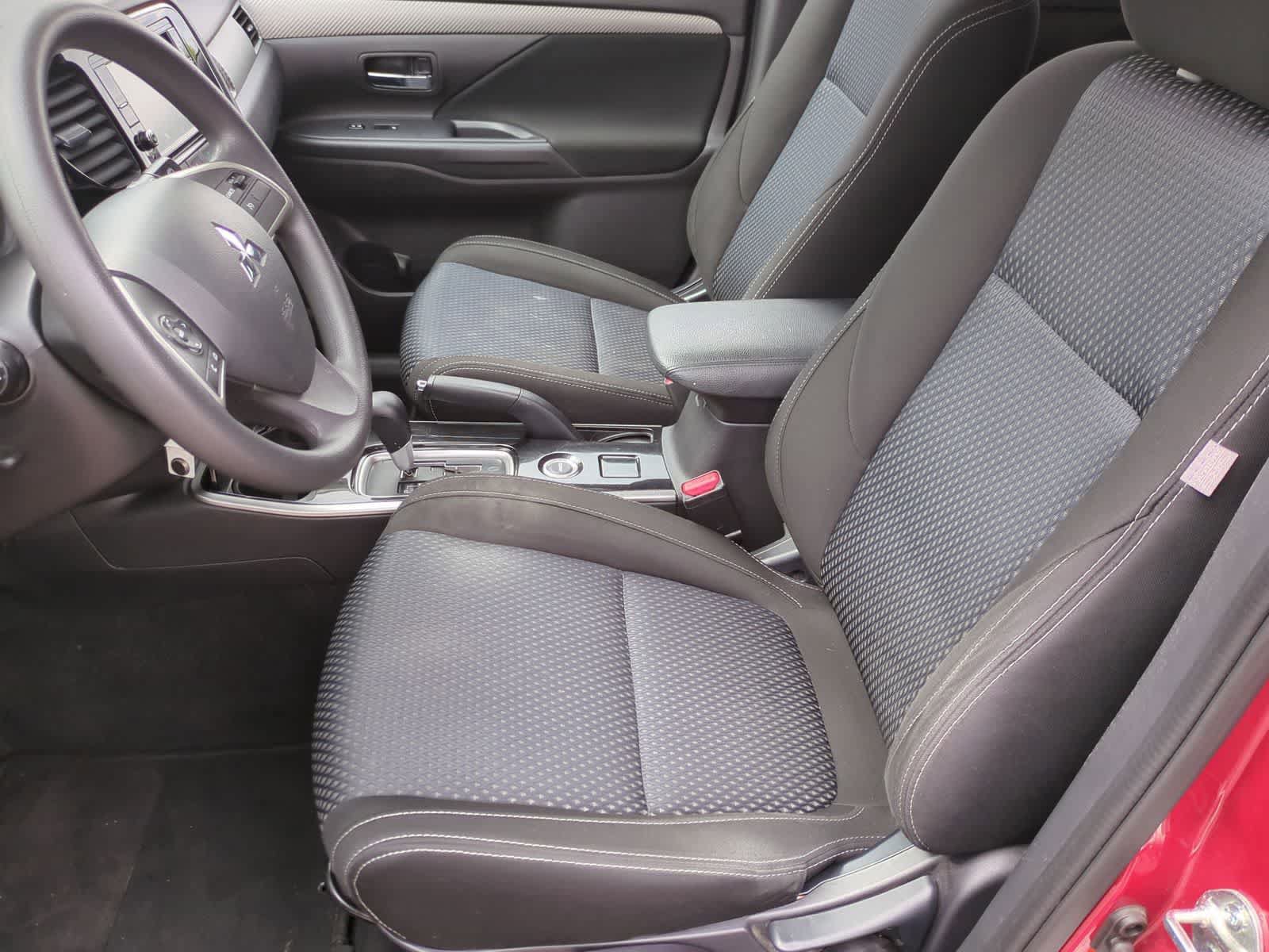 Used 2018 Mitsubishi Outlander ES AWD/4WD image 16