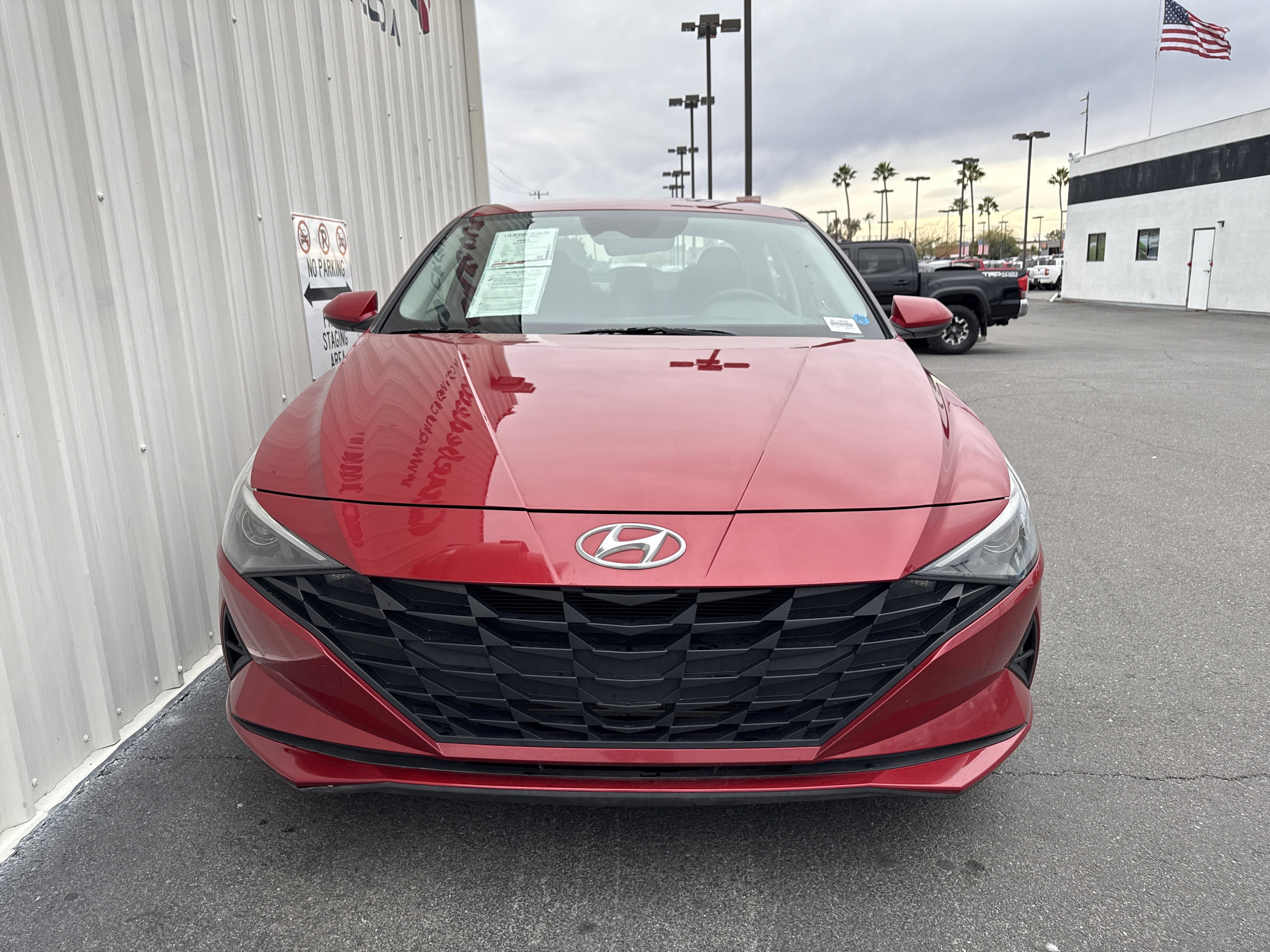 Used 2023 Hyundai Elantra SEL w/ Preferred Accessory Package image 4