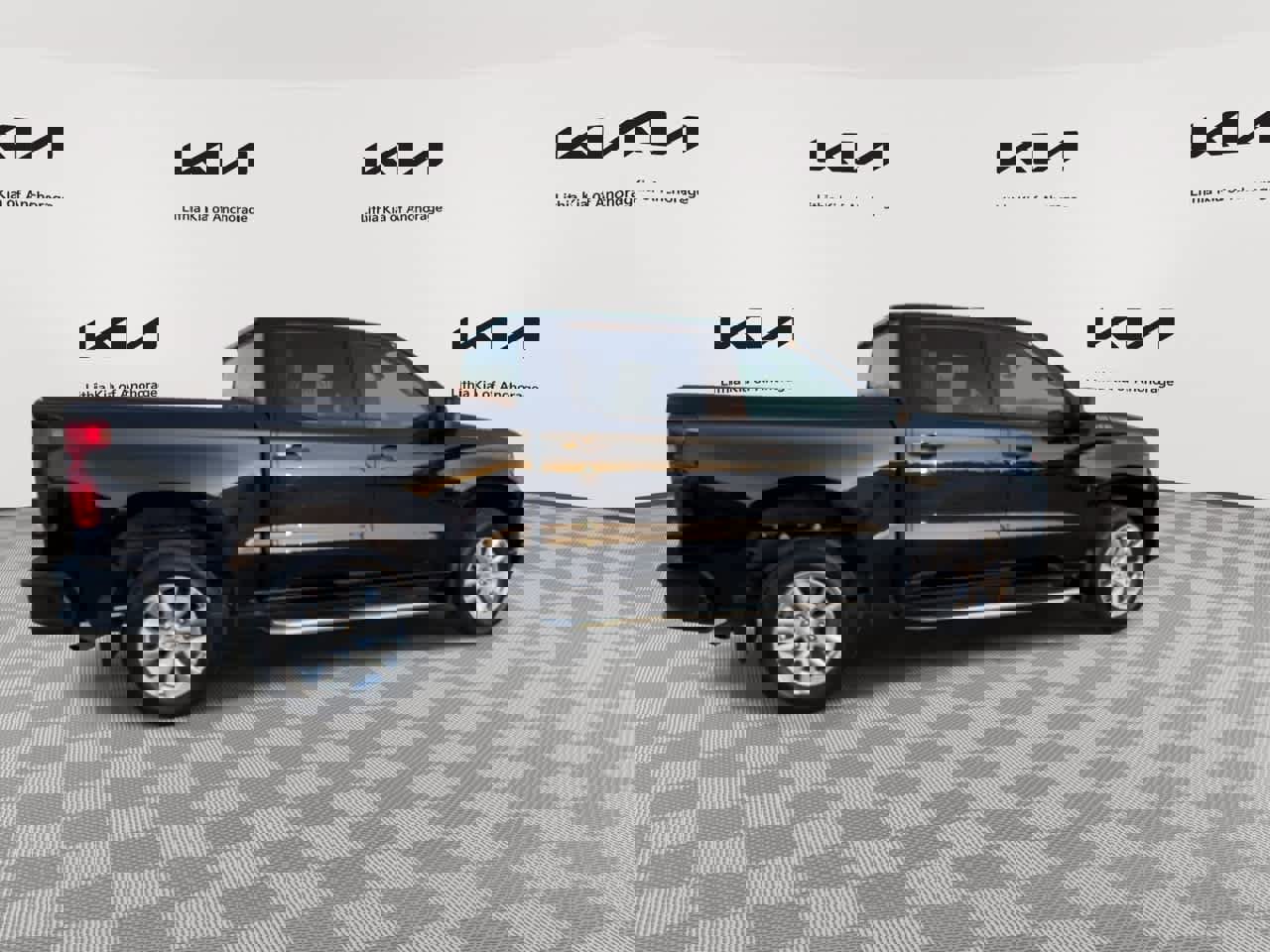 Used 2023 Chevrolet Silverado 1500 Custom image 9
