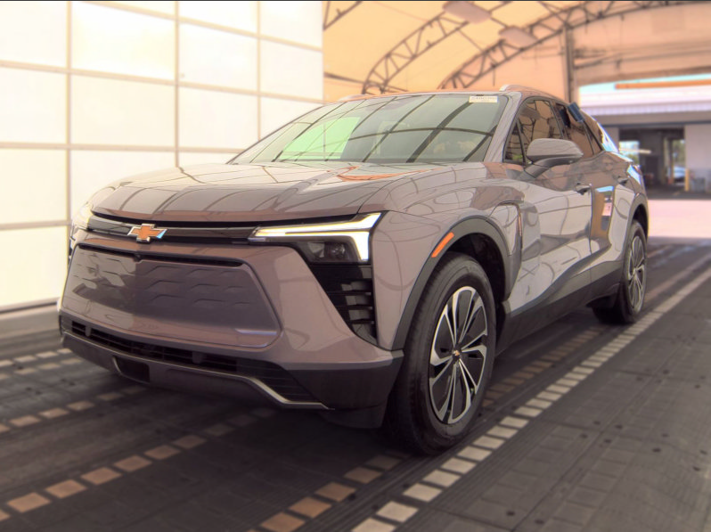 Used 2025 Chevrolet Blazer EV LT AWD/4WD image 1