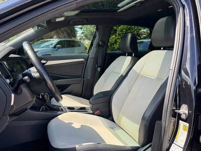 Used 2020 Volkswagen Jetta R-Line FWD image 9