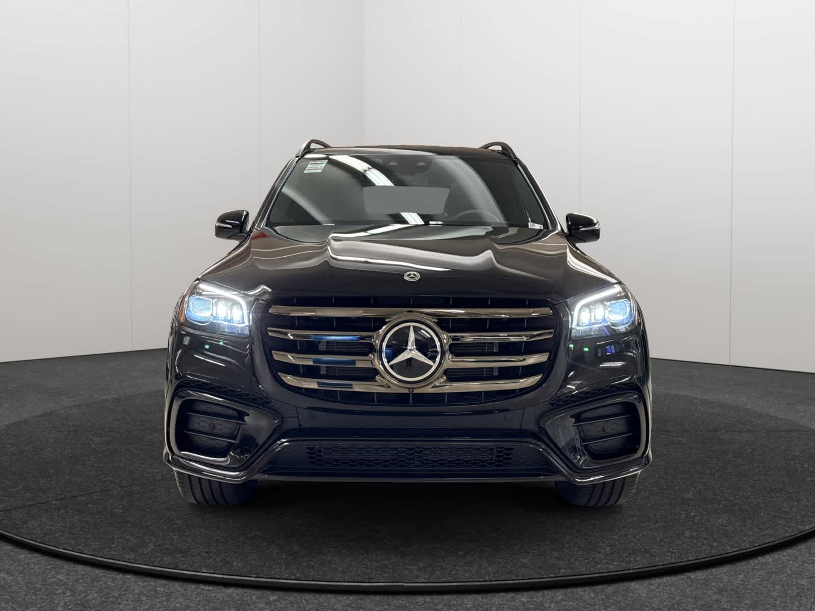 New 2026 Mercedes-Benz GLS 450 4MATIC image 2