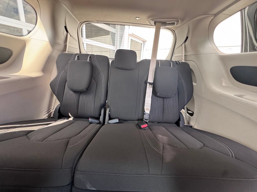 Used 2024 Chrysler Voyager LX FWD image 23