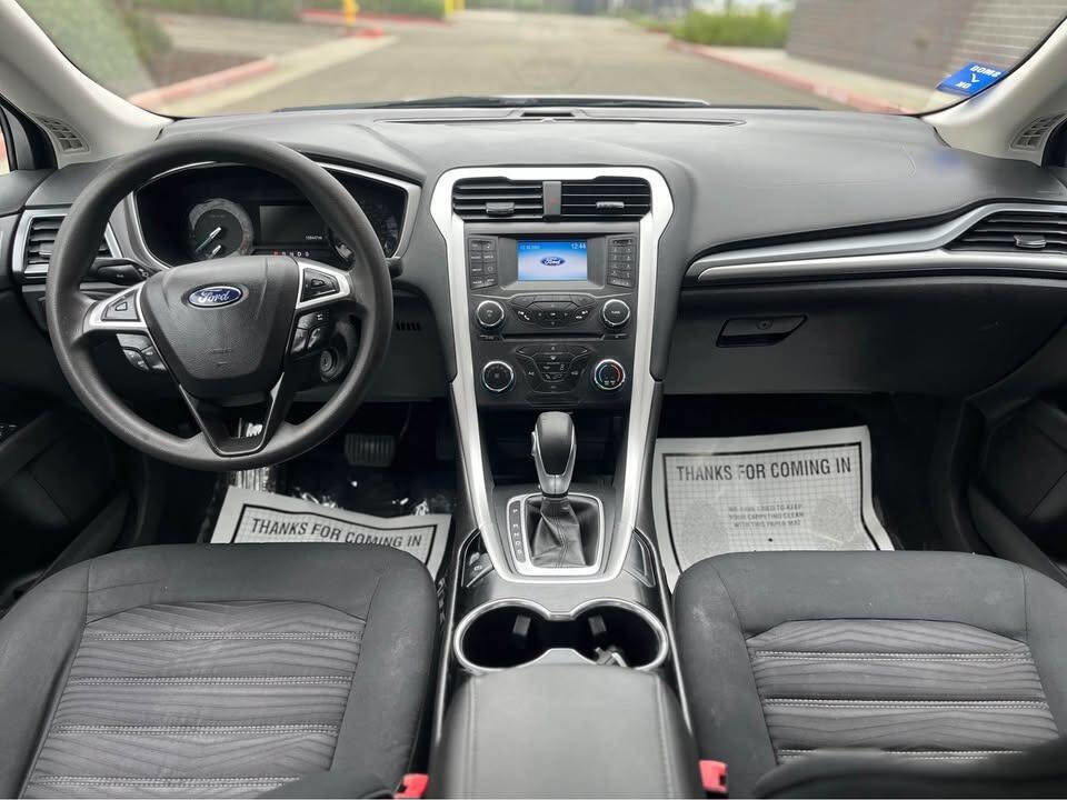 Used 2016 Ford Fusion SE image 13