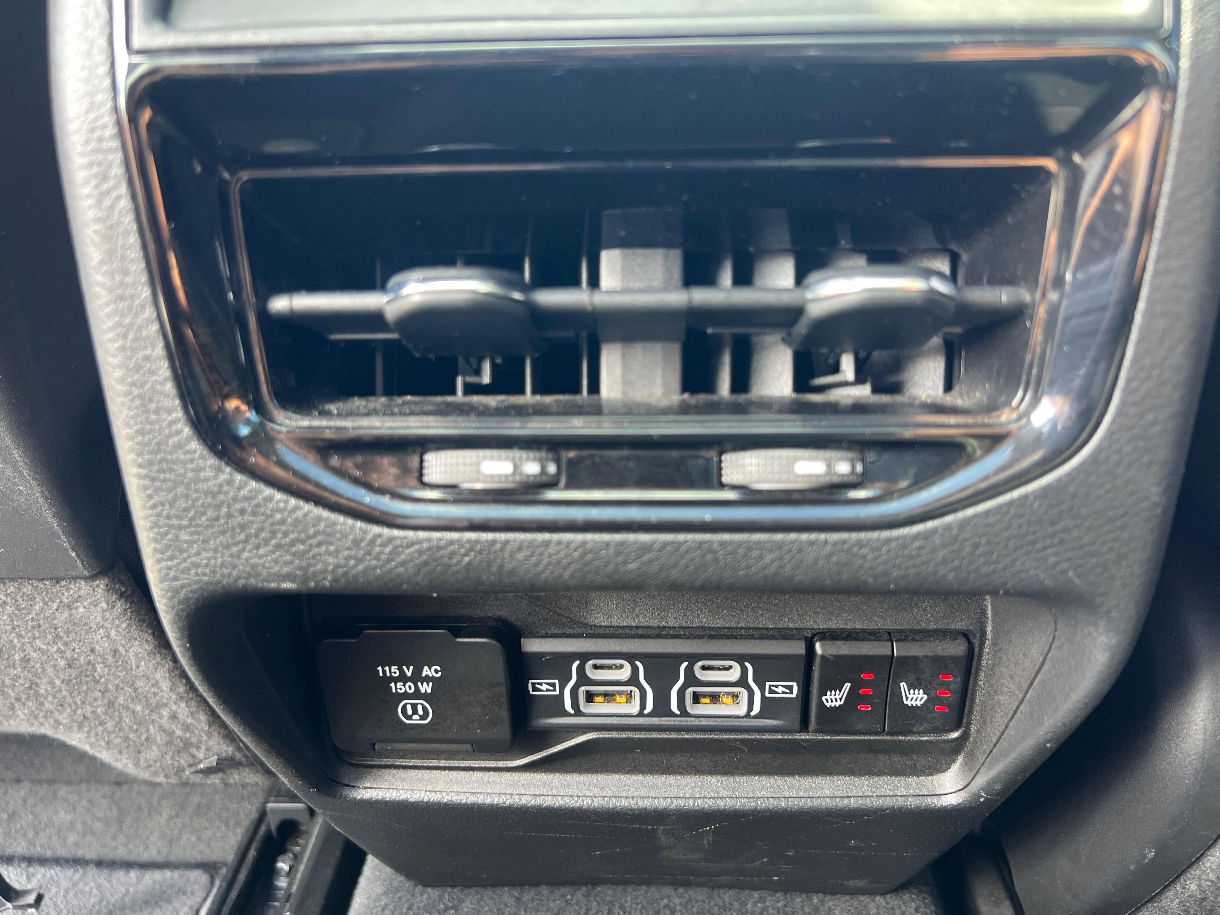Used 2023 Jeep Grand Cherokee 4WD 4xe image 28