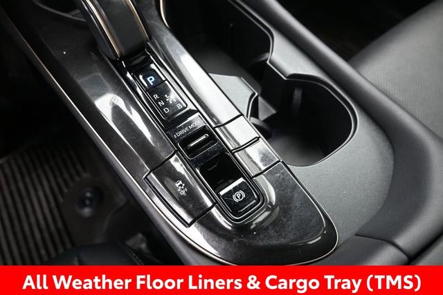 Used 2024 Toyota Crown Limited AWD/4WD image 21