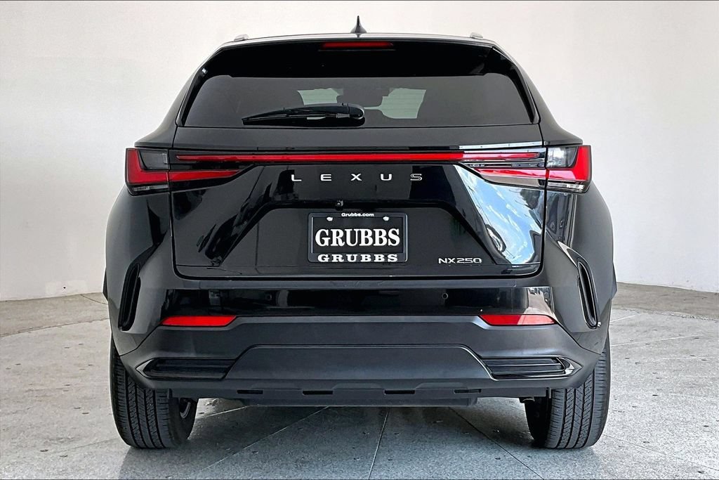 Used 2025 Lexus NX 250 FWD w/ Premium Package image 4