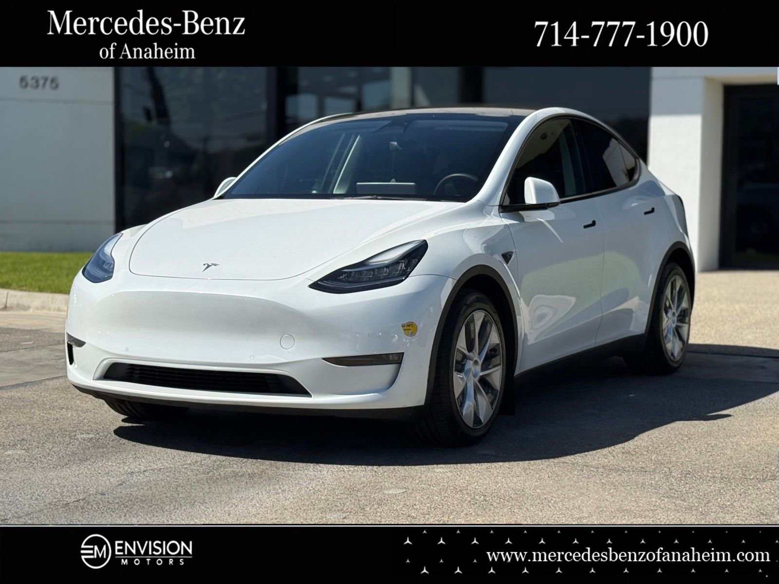 Used 2022 Tesla Model Y Long Range image 1