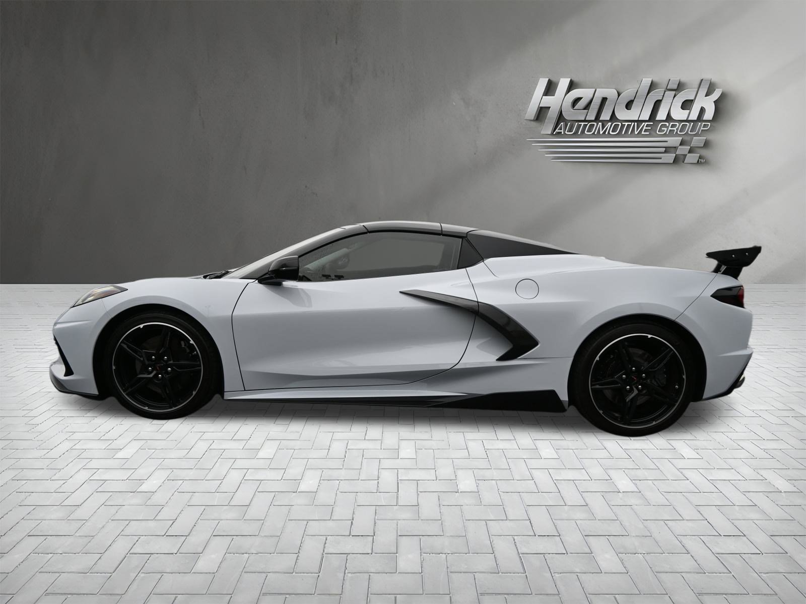 Used 2021 Chevrolet Corvette Stingray Premium Conv w/ Z51 Performance Package image 8