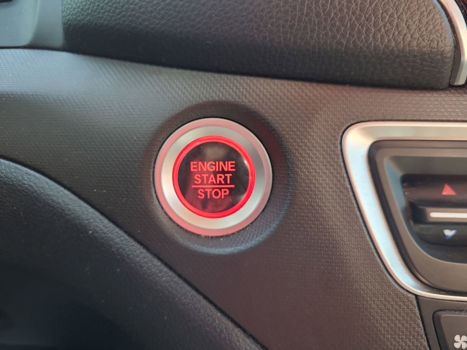 Certified 2022 Honda Pilot TrailSport image 37