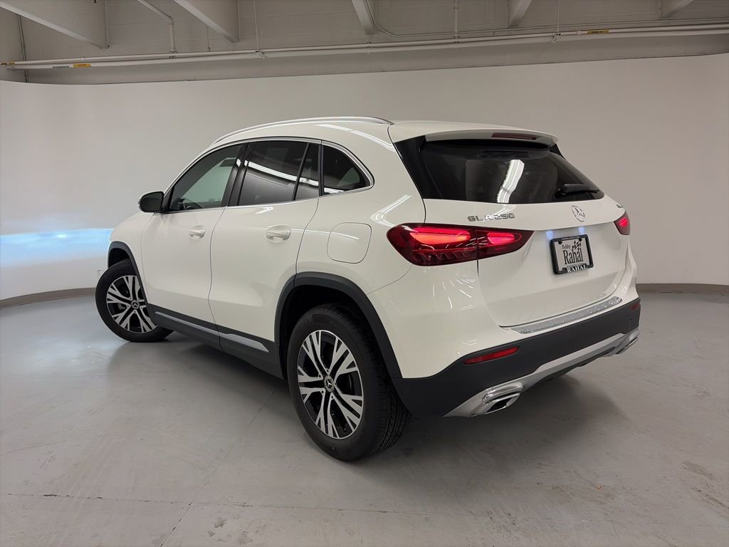 Certified 2025 Mercedes-Benz GLA 250 4MATIC image 7