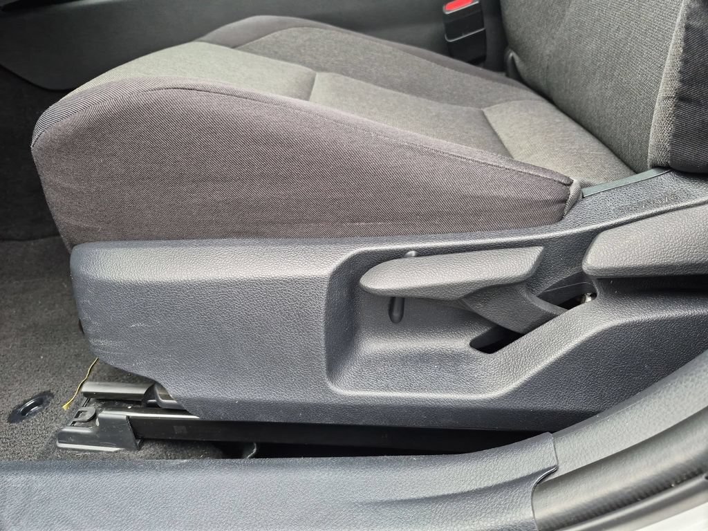 Used 2025 Toyota Camry LE FWD image 14