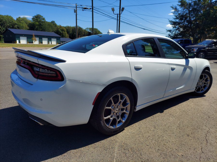 Used 2017 Dodge Charger SXT w/ AWD Plus Group image 4