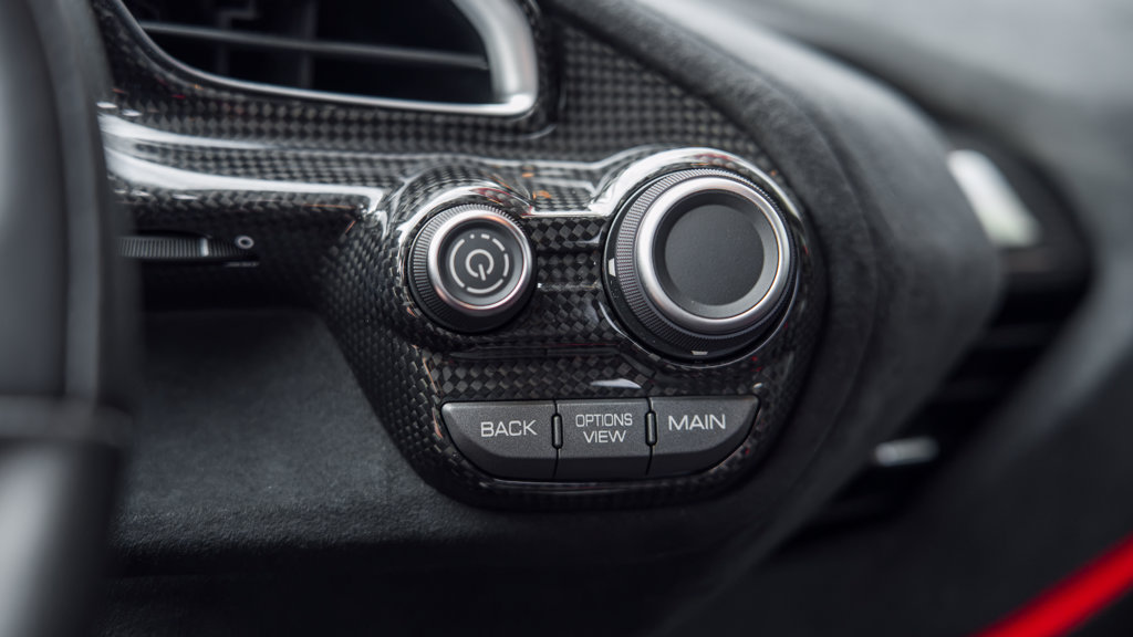Used 2020 Ferrari 488 Pista Coupe RWD image 22