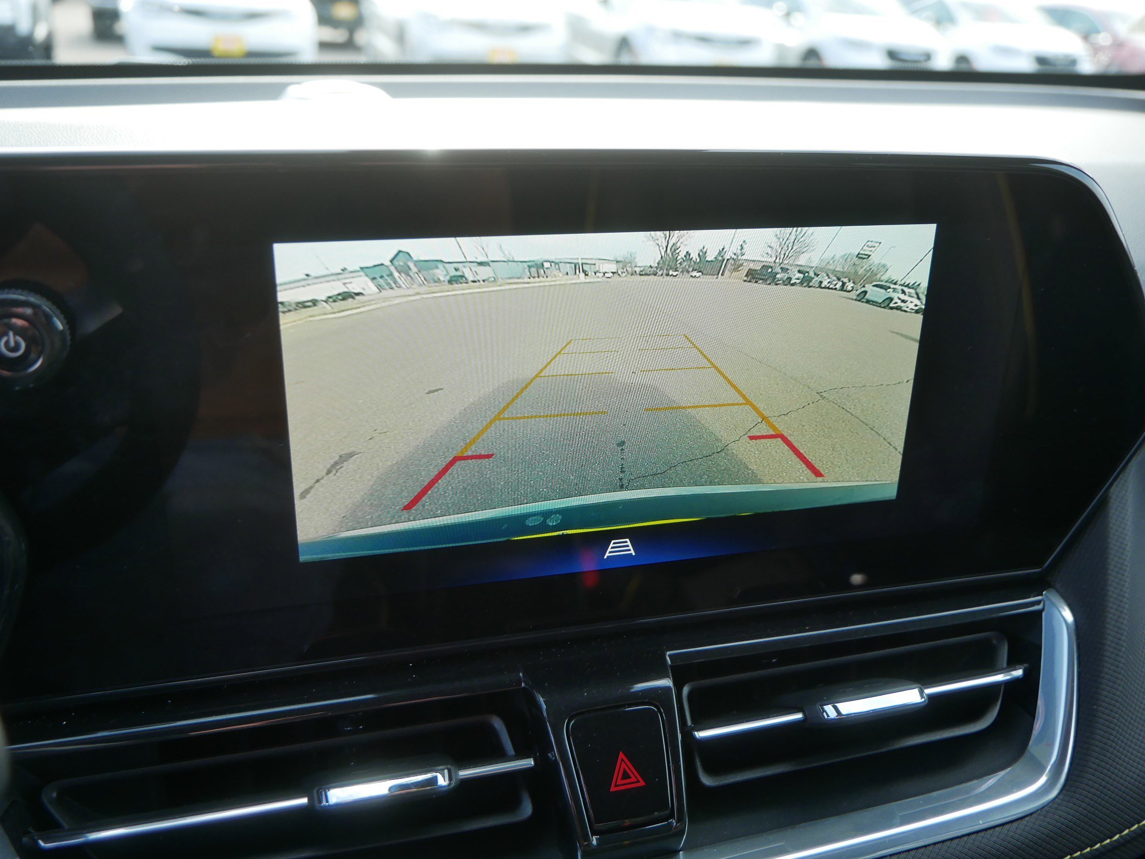 Used 2024 Chevrolet TrailBlazer ACTIV w/ Convenience Package image 33