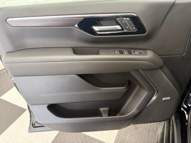 New 2026 Chevrolet Tahoe LT w/ Comfort Package AWD/4WD image 16