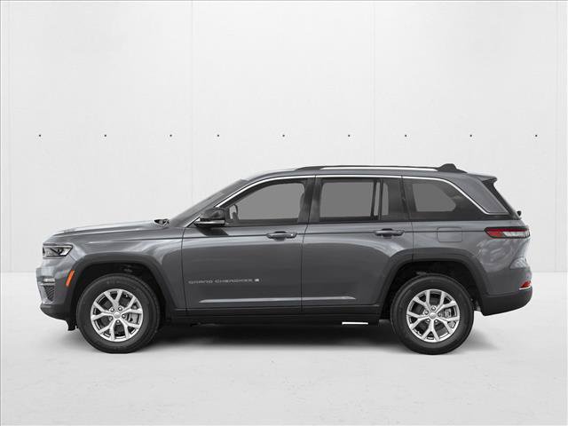 New 2025 Jeep Grand Cherokee Altitude RWD image 3