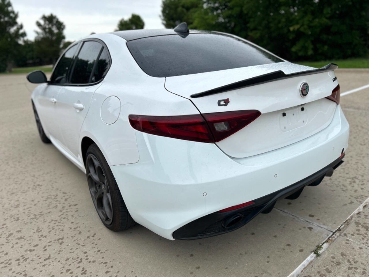 Used 2019 Alfa Romeo Giulia Ti Sport w/ Quick Order Package 22S Sport AWD/4WD image 8