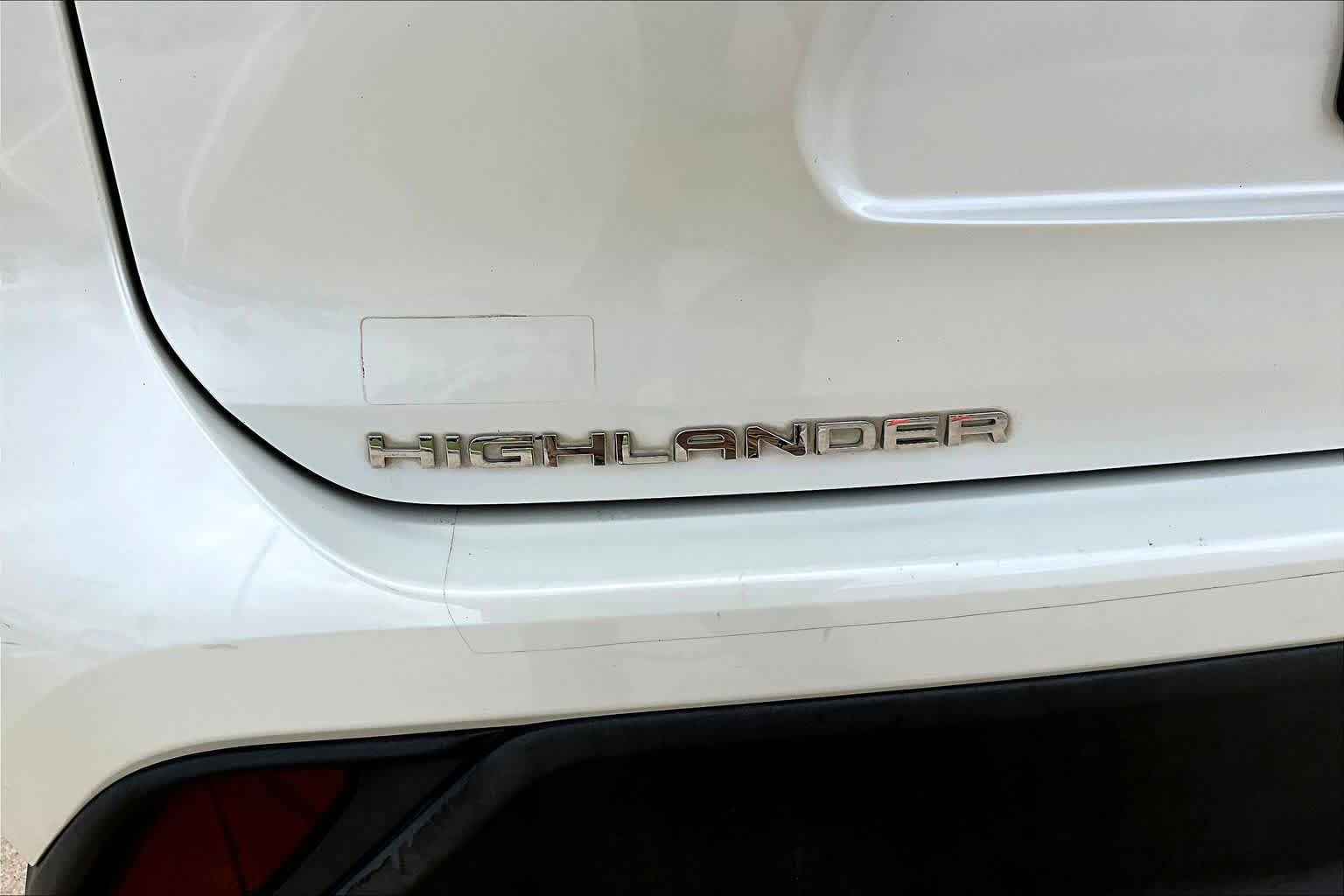 Used 2020 Toyota Highlander XLE FWD image 10