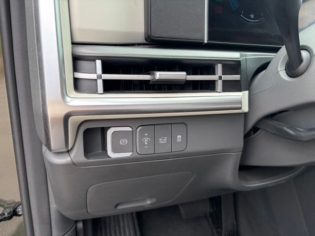 Used 2025 Hyundai Santa Fe SEL AWD/4WD image 29