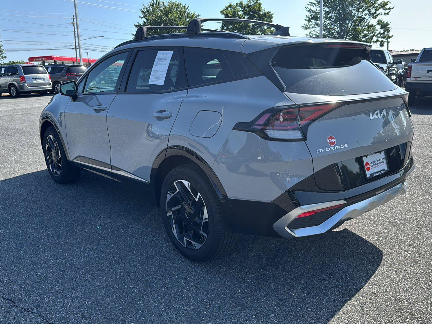 Used 2025 Kia Sportage SX AWD/4WD image 3