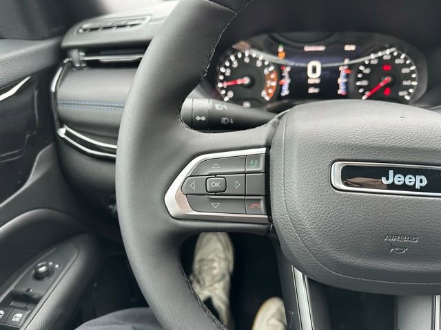 New 2026 Jeep Compass Latitude AWD/4WD image 25