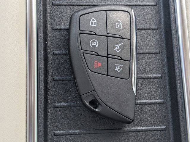 Used 2024 GMC Yukon Denali w/ LPO, Floor Liner Package image 34