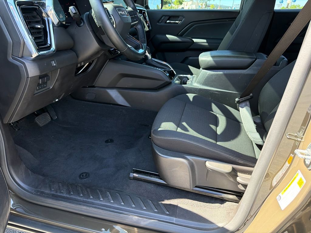 Used 2024 GMC Canyon Elevation w/ Trailering Package image 9
