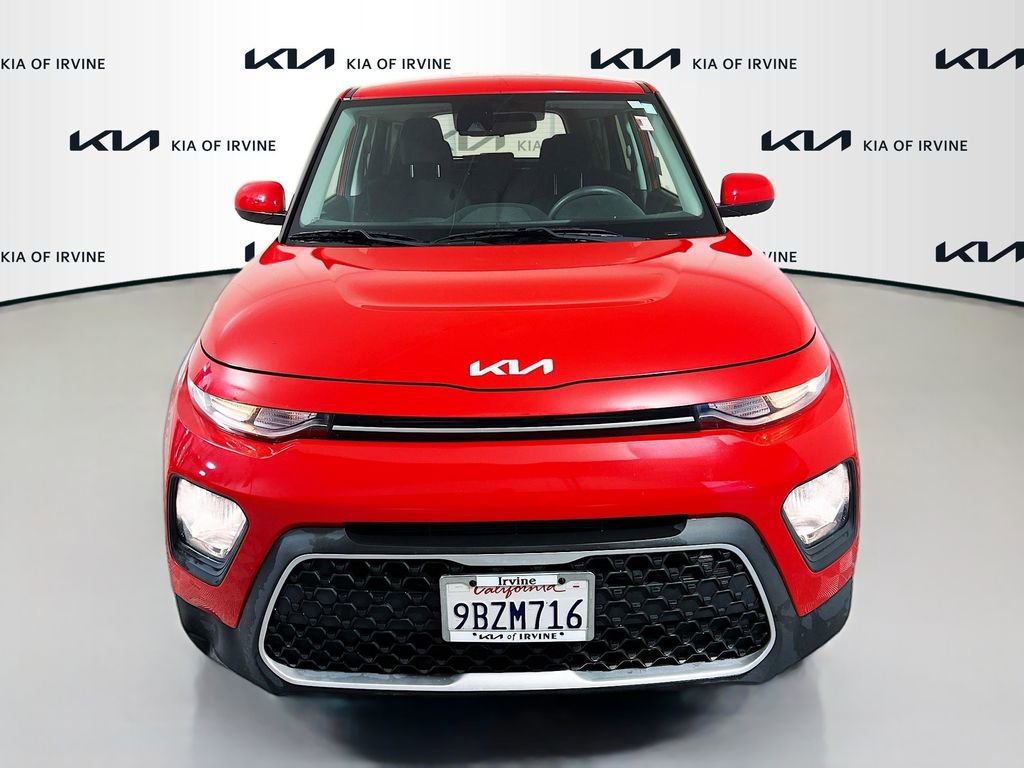 Certified 2022 Kia Soul LX w/ Technology Package image 2
