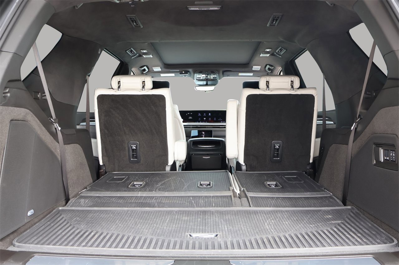 Certified 2025 Cadillac Escalade V w/ LPO, Floor Liner Package image 13