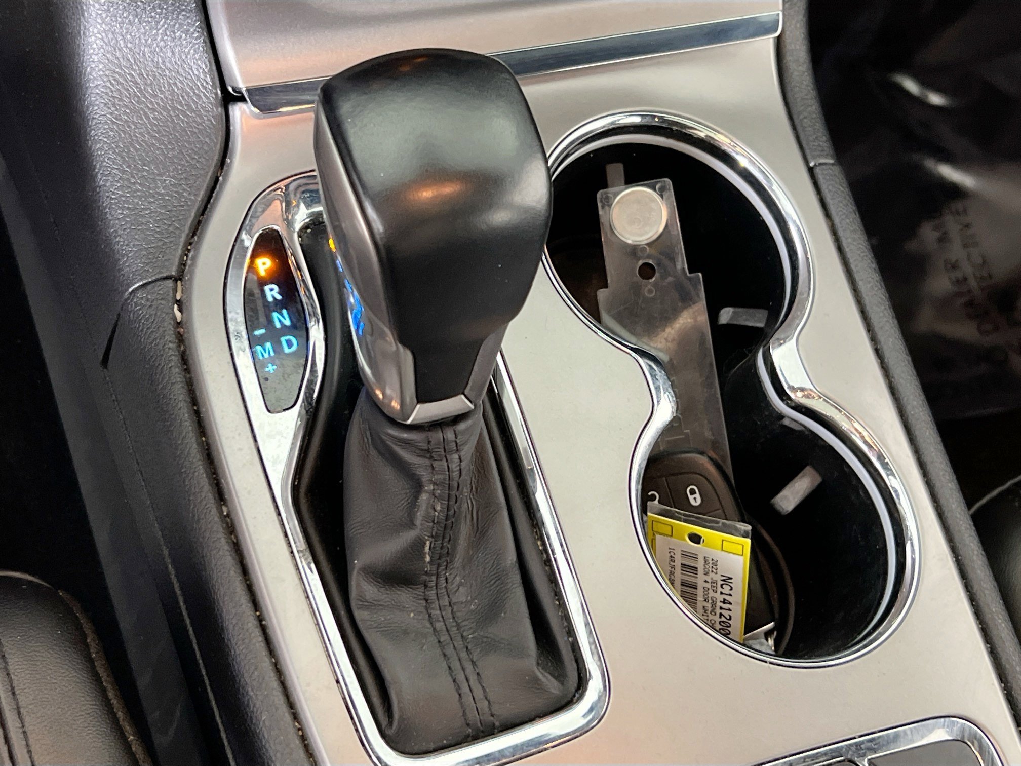 Used 2022 Jeep Grand Cherokee Laredo X image 17