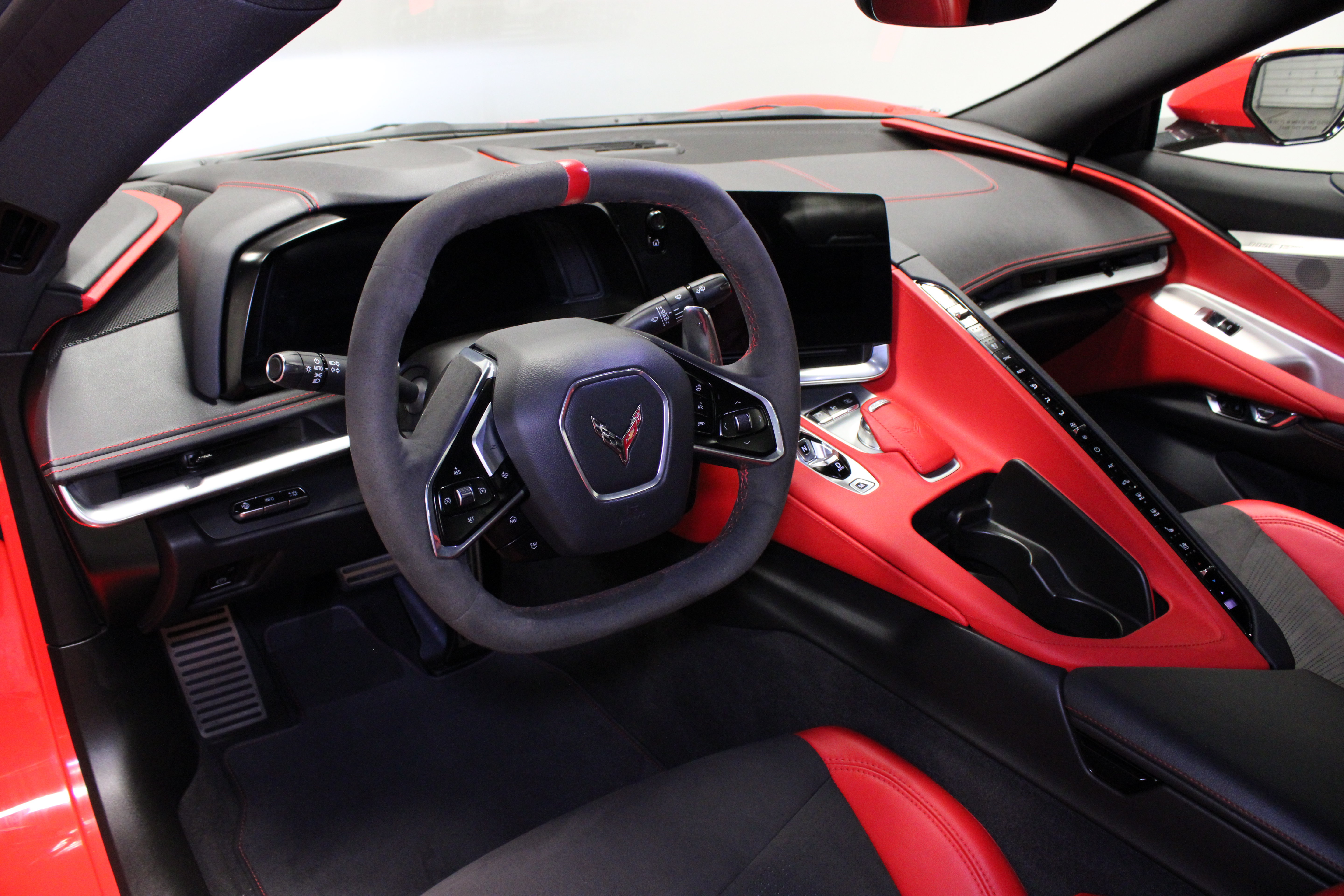 Used 2024 Chevrolet Corvette Stingray Preferred Conv RWD image 18