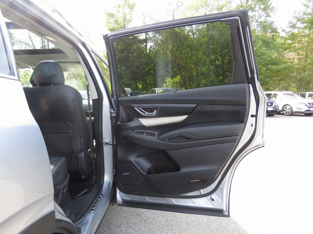 Used 2022 Subaru Ascent Limited w/ Technology Package image 16