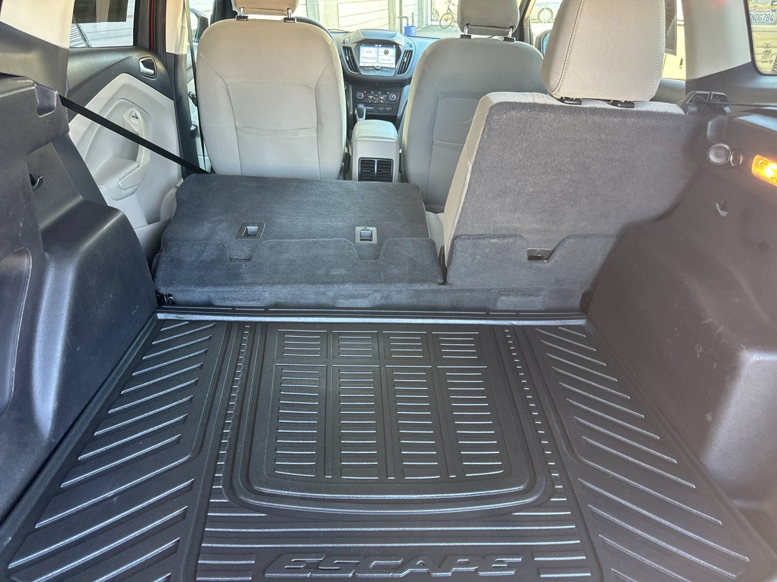 Used 2019 Ford Escape SE FWD image 15