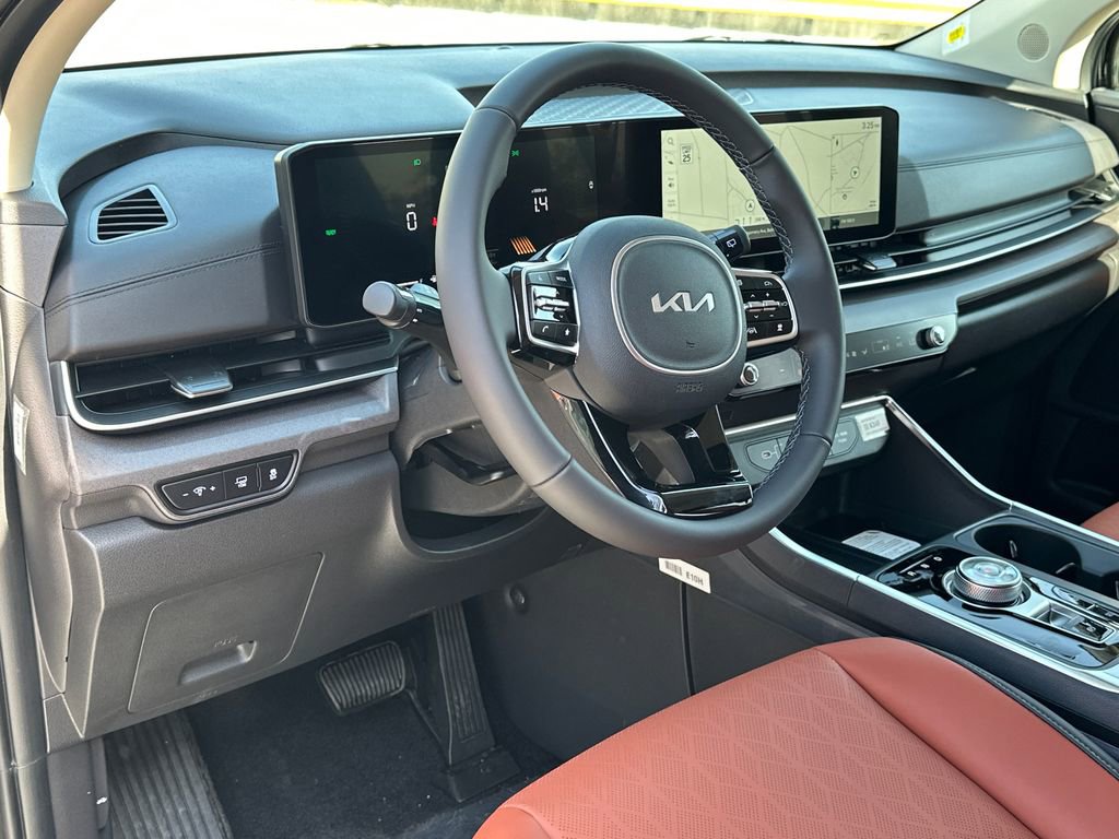 New 2026 Kia Carnival EX FWD image 21