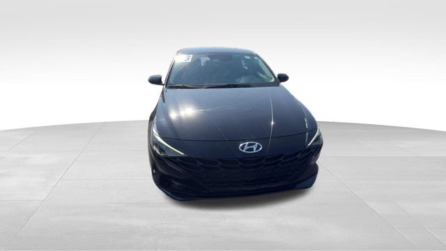 Used 2023 Hyundai Elantra SEL FWD image 9