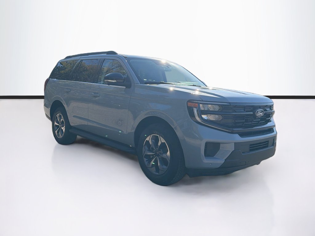 New 2027 Ford Expedition Active AWD/4WD image 3